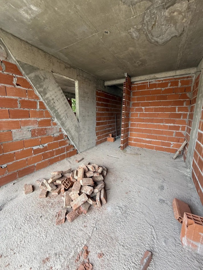 Excelente Departamento Al Frente con Balcon aterrazado