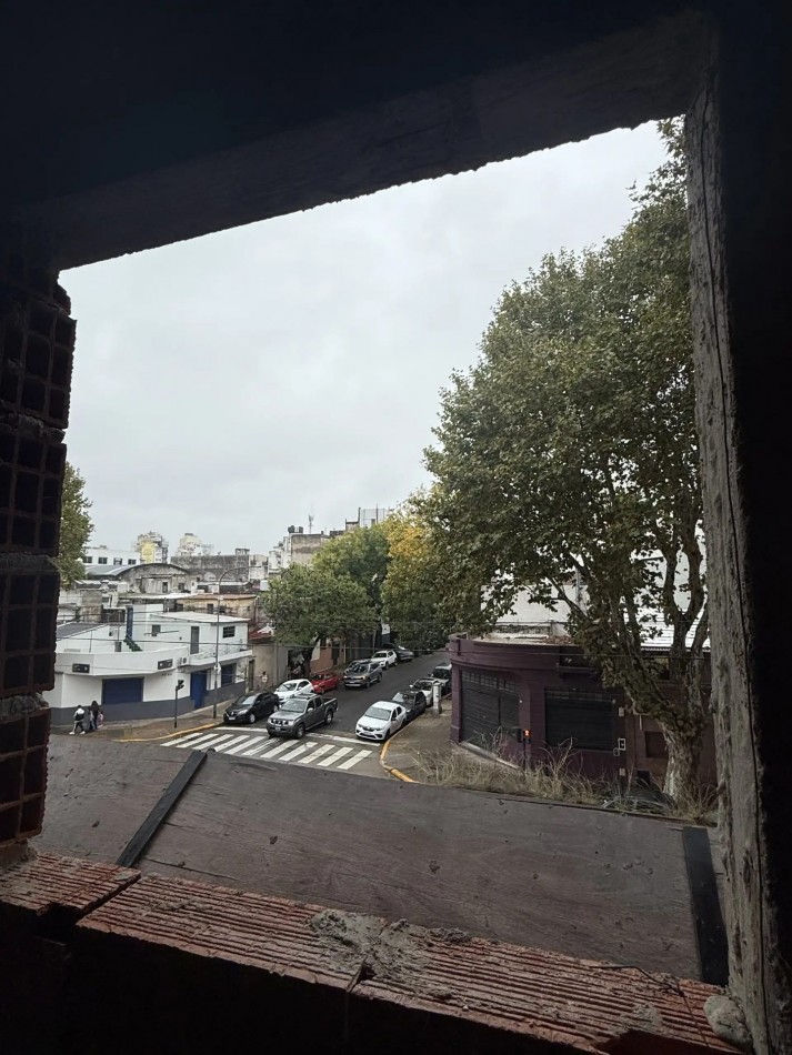 Excelente Departamento Al Frente con Balcon aterrazado