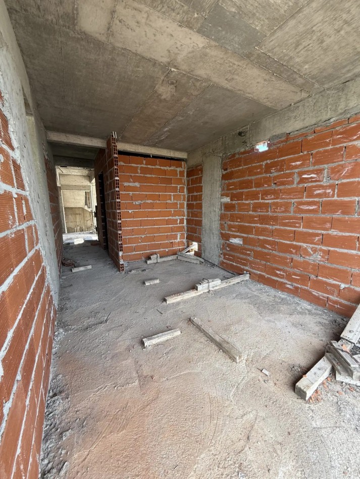 Excelente Departamento Al Frente con Balcon aterrazado