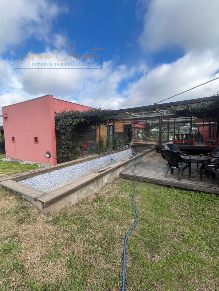 Casa 5 Ambientes en Barrio Privado | 4 Dormitorios, Pileta y Quincho