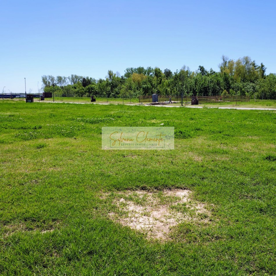 Lote de 682 m2 en Puertos del Lago - Barrio Nativas, Escobar