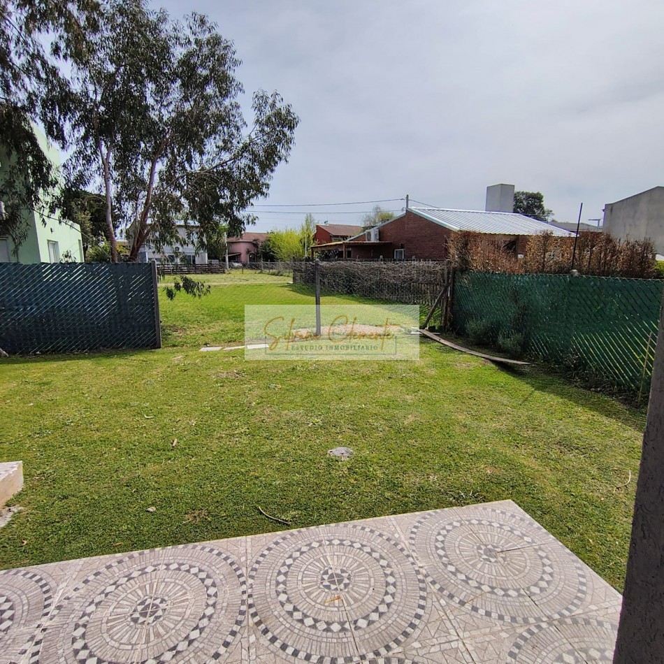 Venta Casa 4 Ambientes con Parque y Parrilla - ¡Oportunidad!