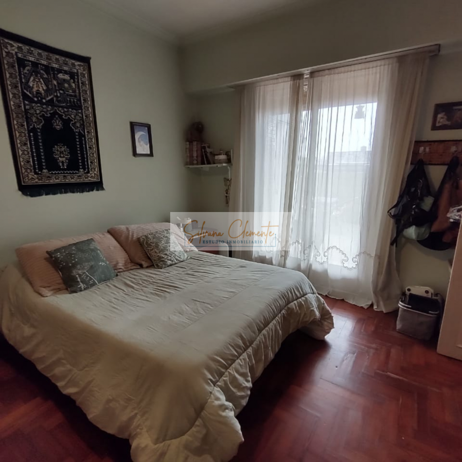  Galpon deposito con Dos Viviendas-Oficinas-profesional ¡Gran Oportunidad!