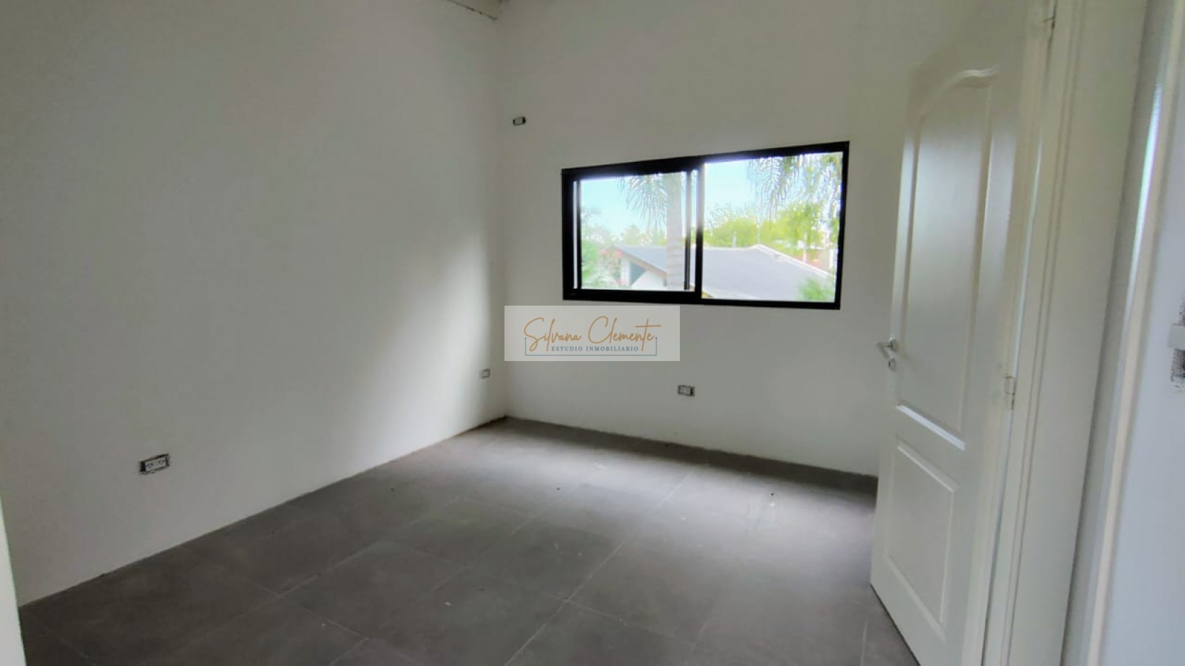 Casa en alquiler en Weekend - 4 Ambientes con parque y parrilla