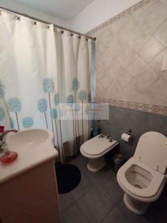 HERMOSO COMODO Y LUMINOSO Departamento 5 ambientes en venta Almagro