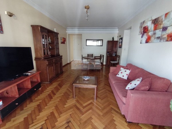 HERMOSO COMODO Y LUMINOSO Departamento 5 ambientes en venta Almagro