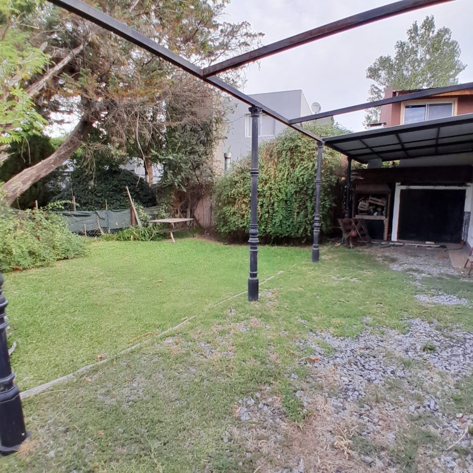Hermosa Casa 5 ambientes doble lote en Barrio Privado Weekend Escobar