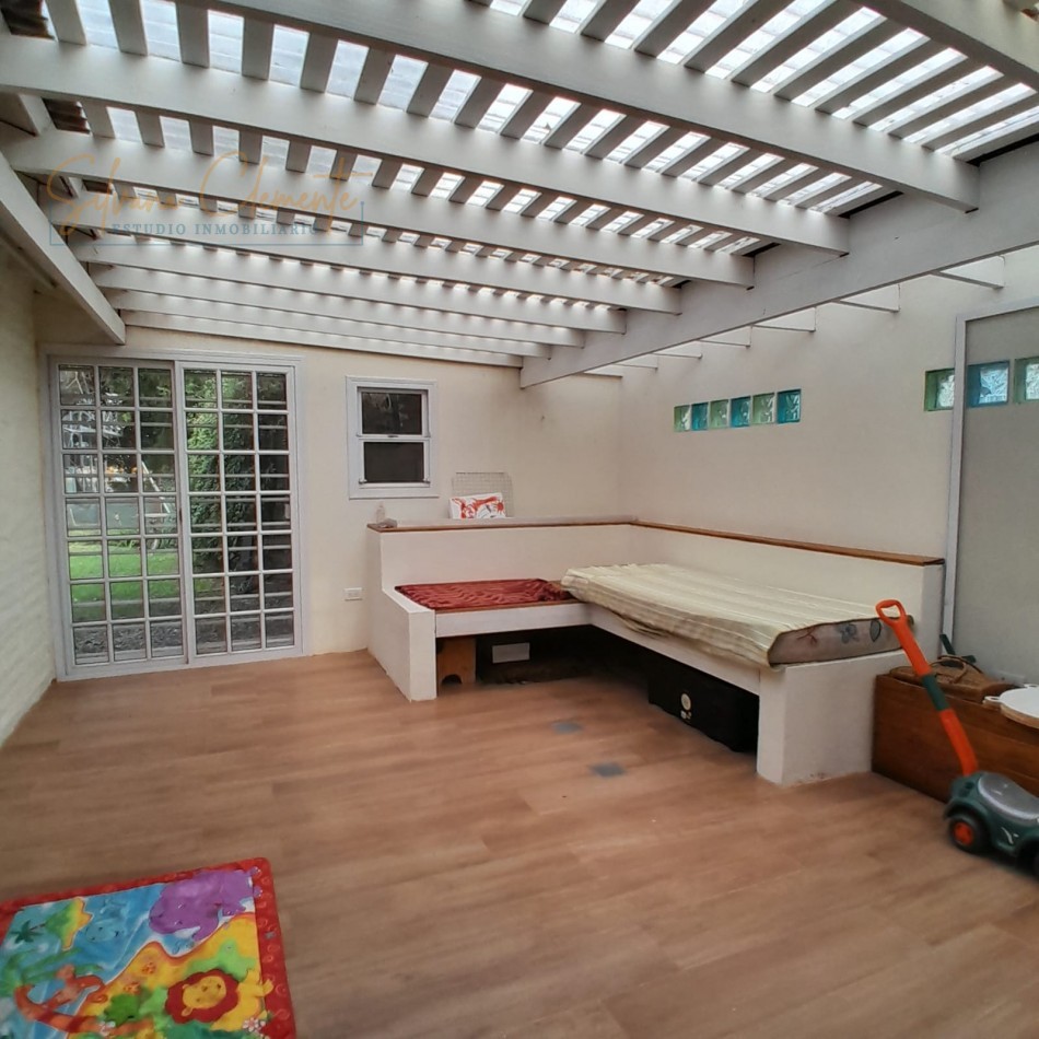 Hermosa Casa 5 ambientes doble lote en Barrio Privado Weekend Escobar