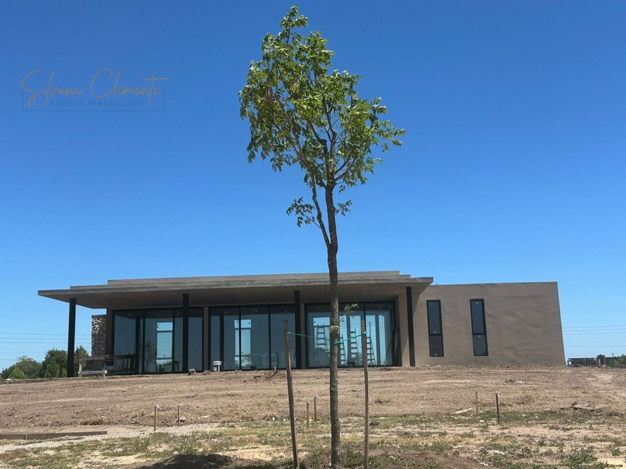 LOTE EN VENTA 743 m² EN BARRIO PRIVADO CANNING