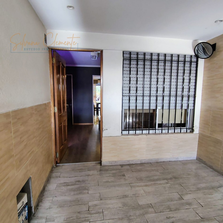 Espectacular triplex -Casa en Venta San Miguel - 5 ambientes Pileta, Quincho y Cochera