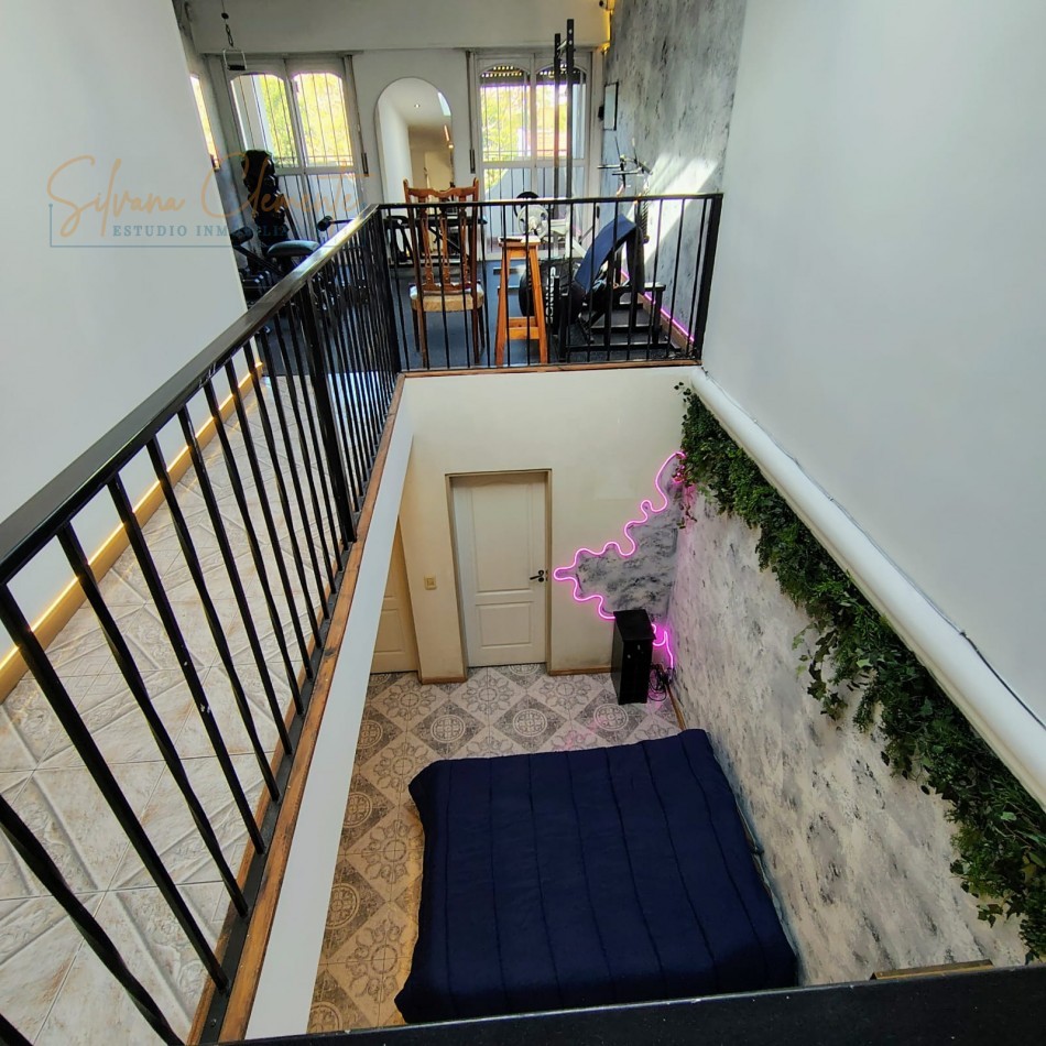 Espectacular triplex -Casa en Venta San Miguel - 5 ambientes Pileta, Quincho y Cochera