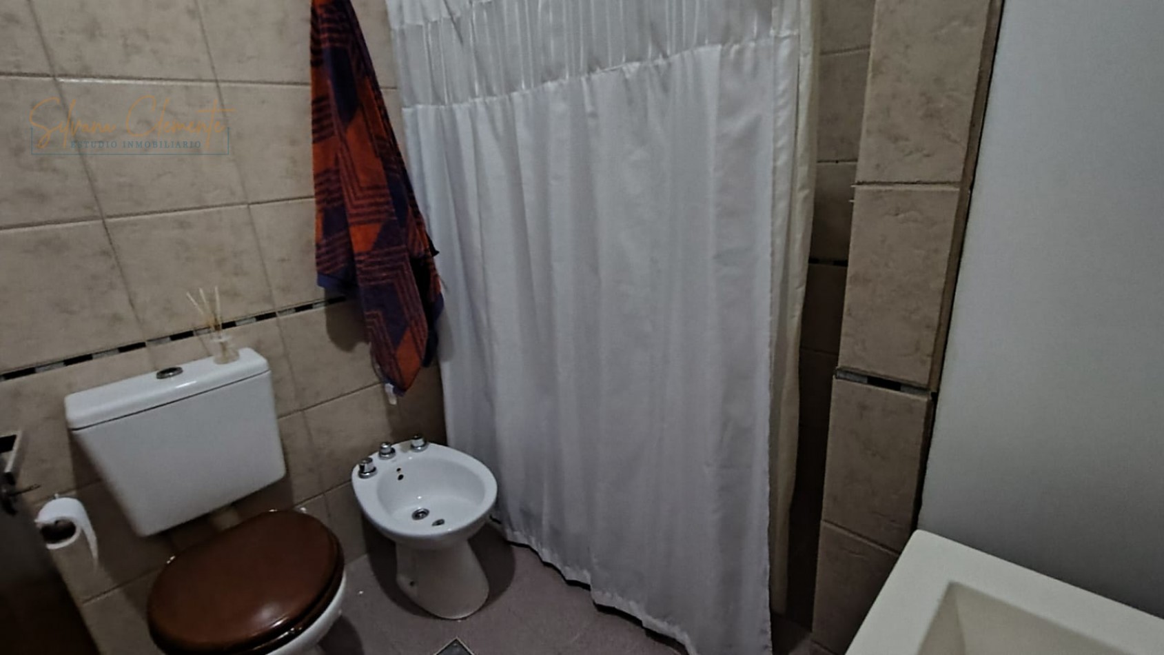 Casa 4 Ambientes con Terraza, Quincho y Patio - Caballito