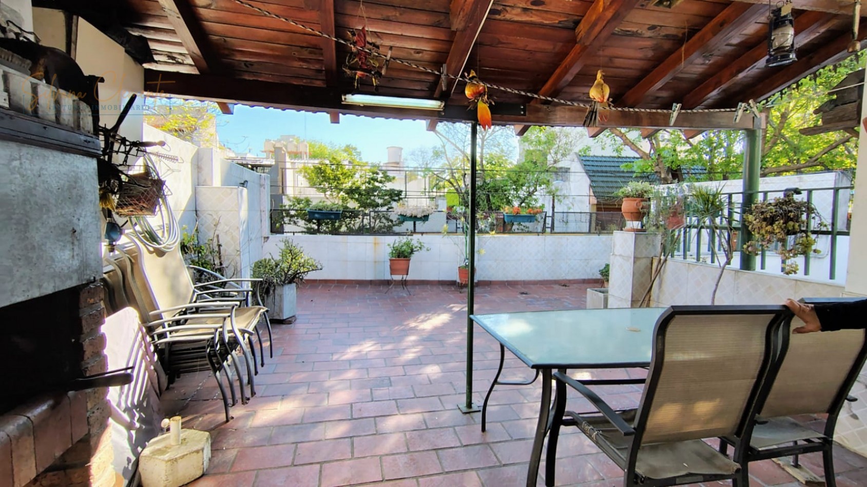 Casa 4 Ambientes con Terraza, Quincho y Patio - Caballito