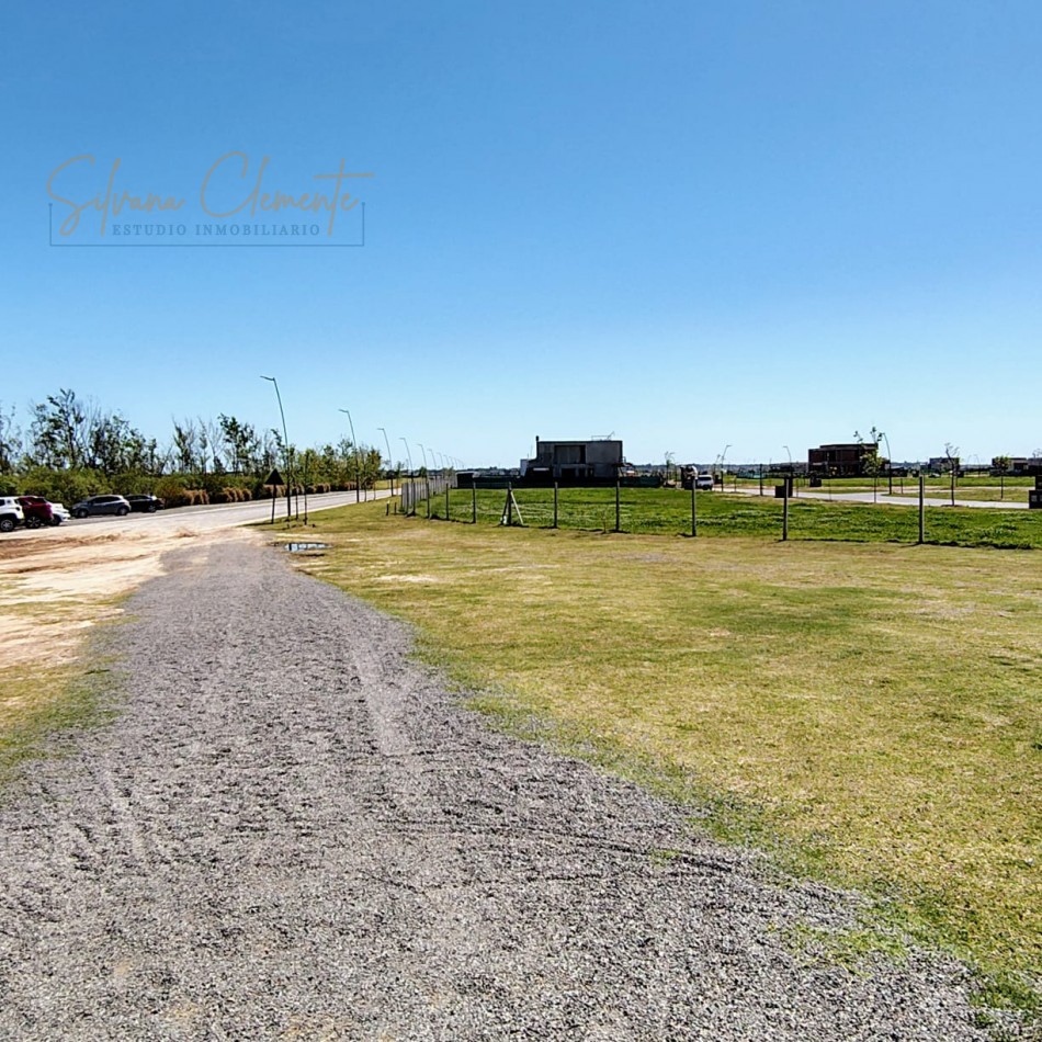 Lote de 682 m2 en Puertos del Lago - Barrio Nativas, Escobar