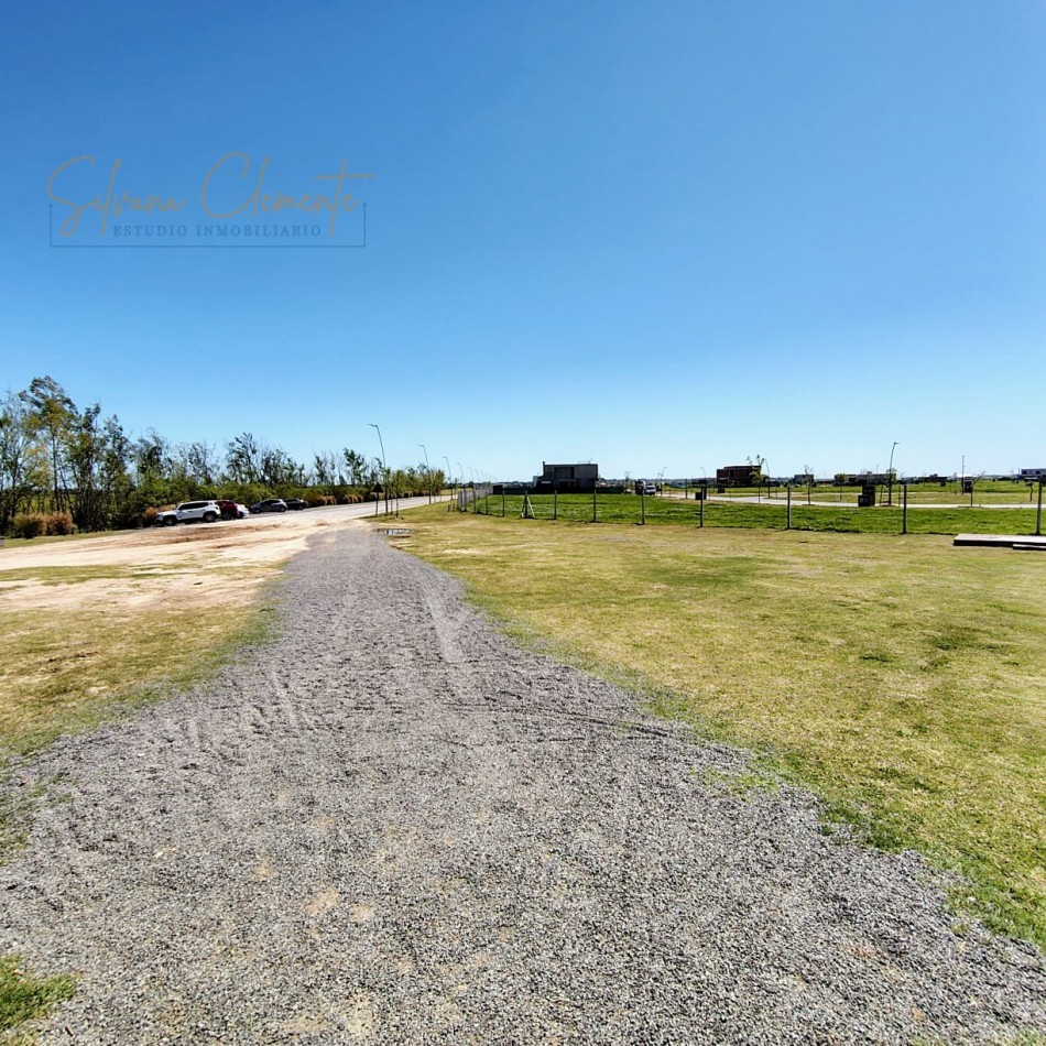 Lote de 682 m2 en Puertos del Lago - Barrio Nativas, Escobar