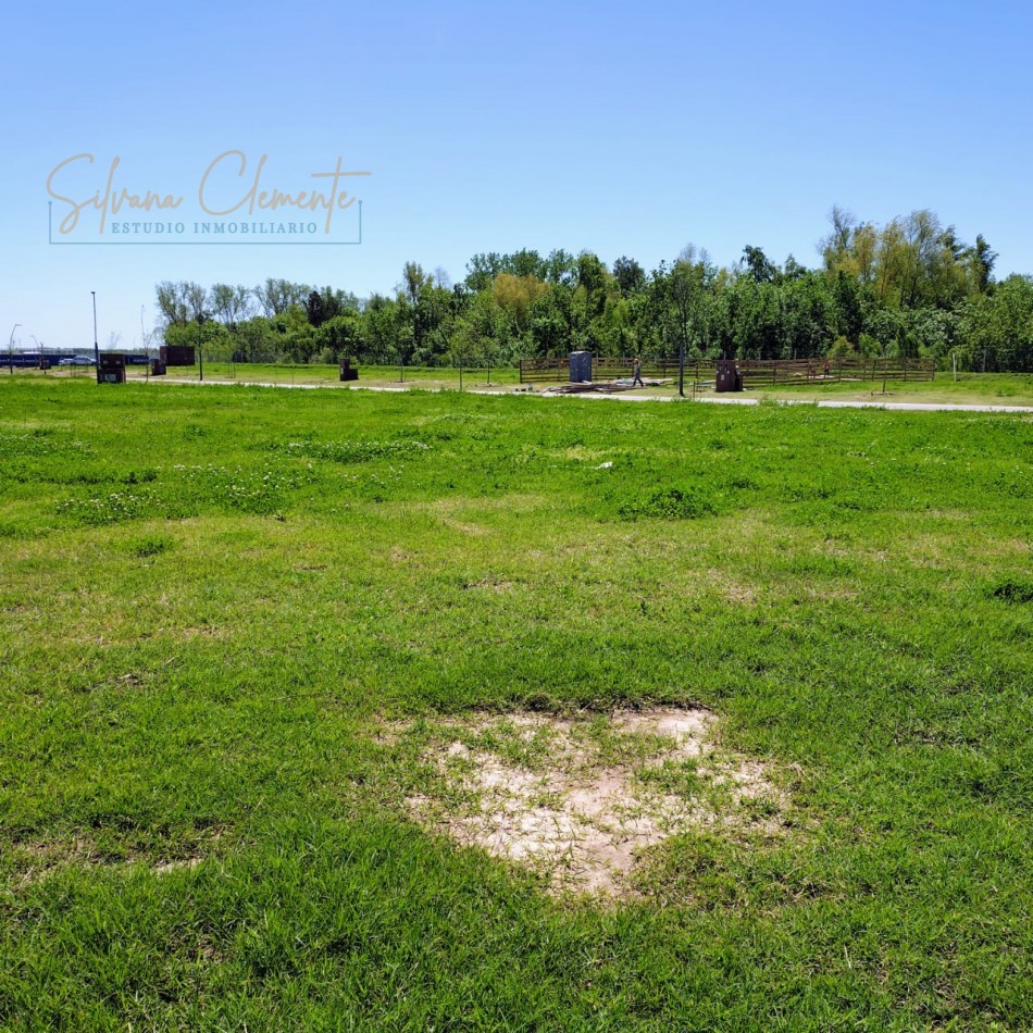 Lote de 682 m2 en Puertos del Lago - Barrio Nativas, Escobar
