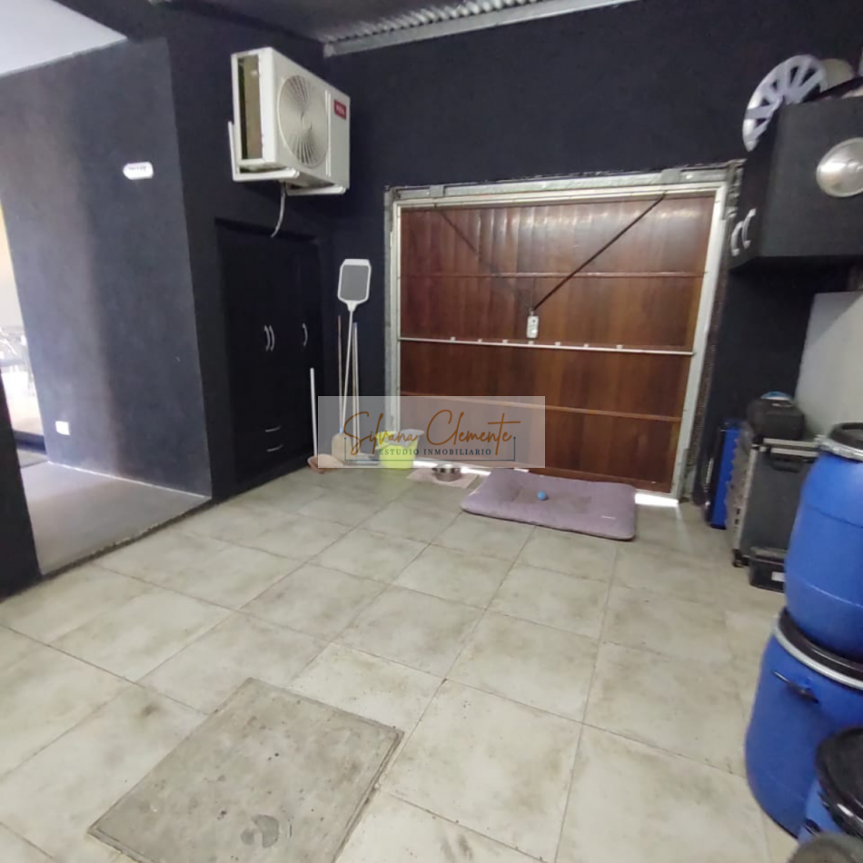 Hermosa casa 3 ambientes en dos plantas con parque parrilla y jacuzzi en Barrio Cerrado Escobar