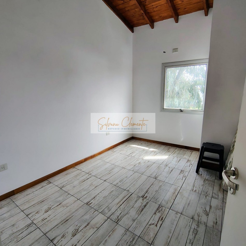 Venta Casa 4 Ambientes con Parque y Parrilla - ¡Oportunidad!