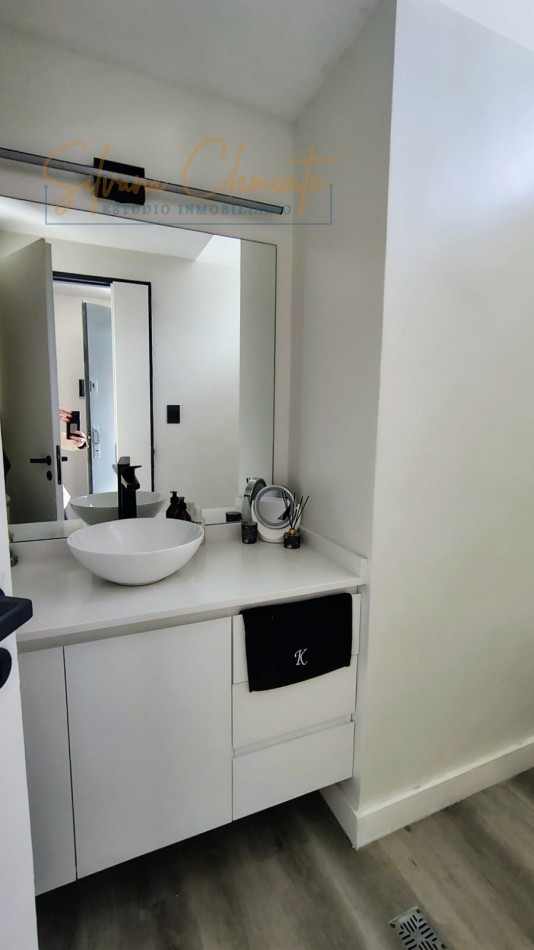 PH 2 AMBIENTES RECICLADO A NUEVO EN VILLA CRESPO - BALCON ATERRAZADO Y BAJAS EXPENSAS