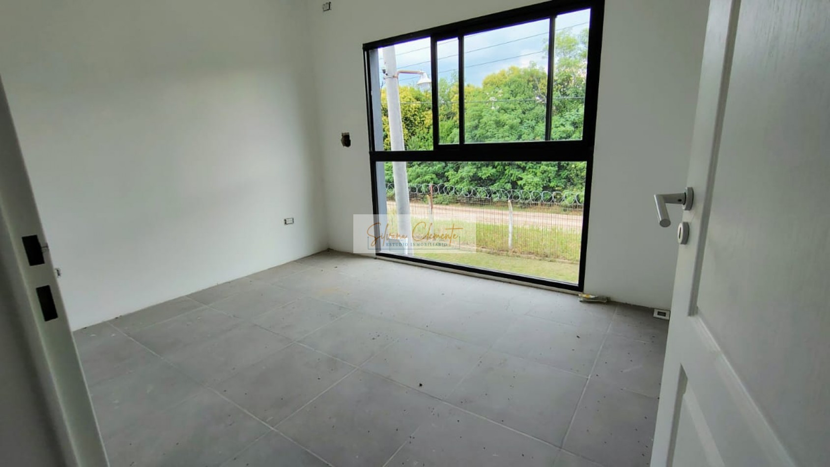 Casa en alquiler en Weekend - 4 Ambientes con parque y parrilla