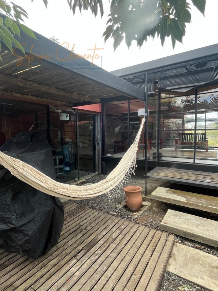 Casa 5 Ambientes en Barrio Privado | 4 Dormitorios, Pileta y Quincho
