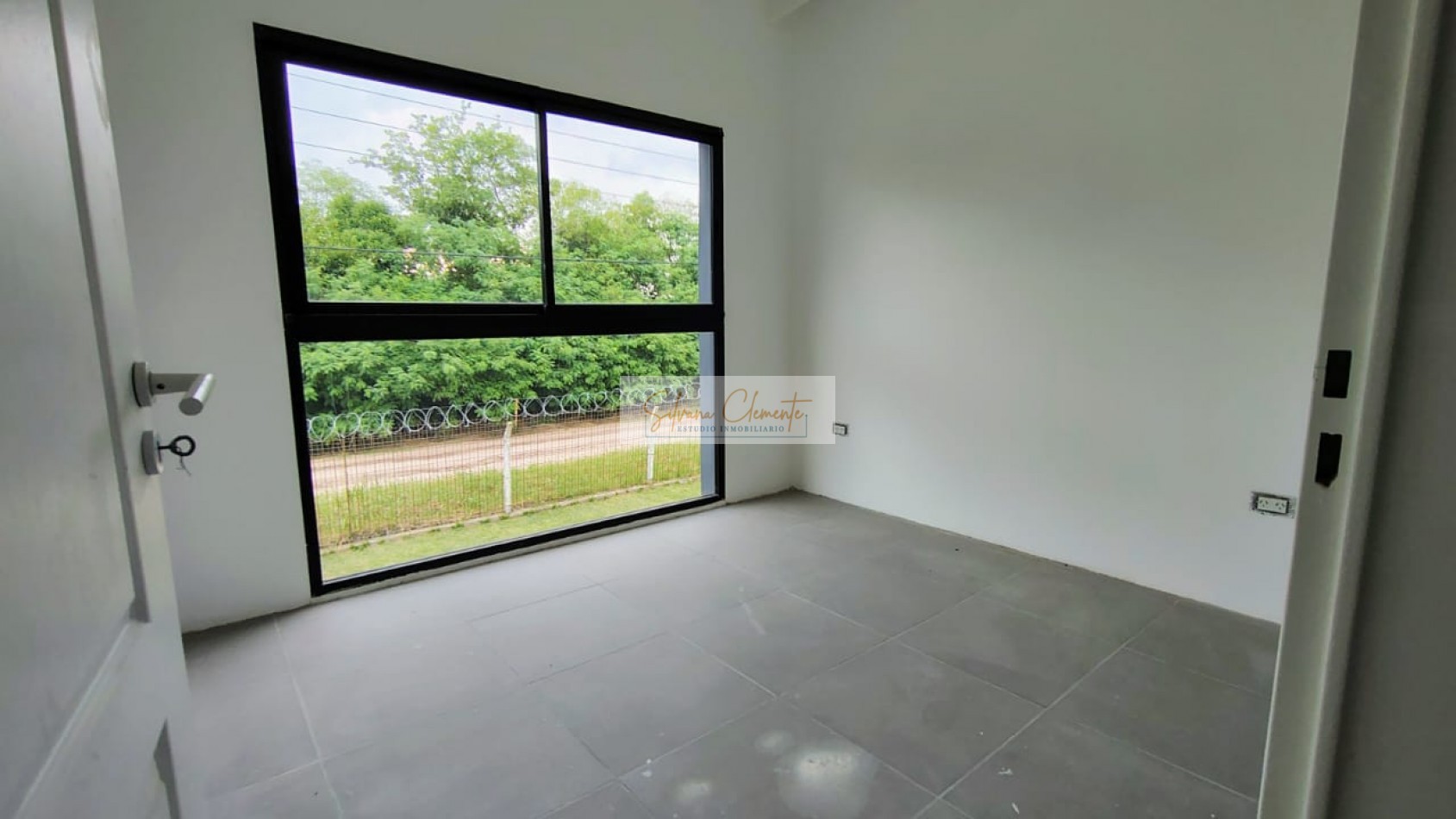 Casa en alquiler en Weekend - 4 Ambientes con parque y parrilla