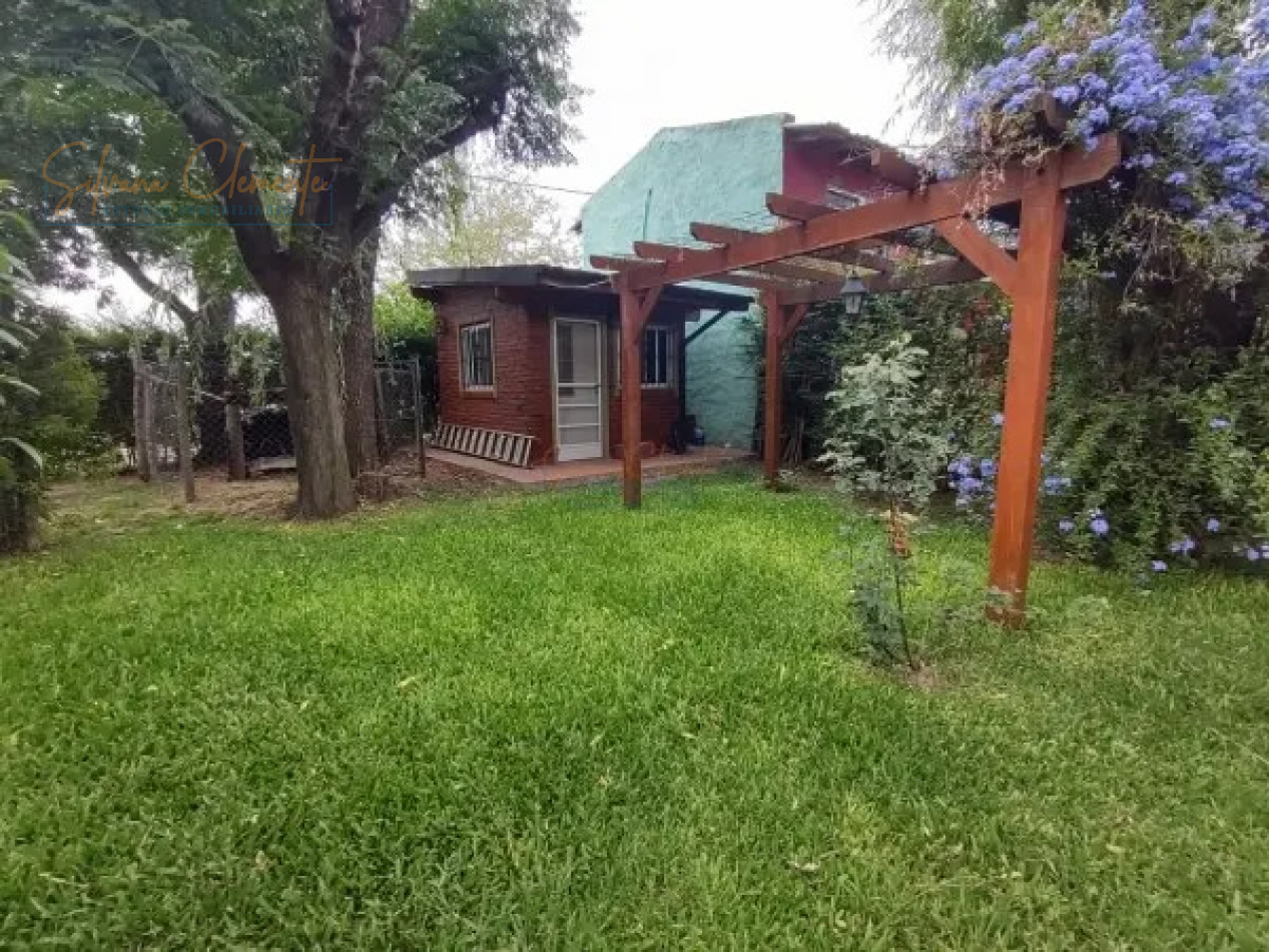 ¡Imperdible! Dos Lotes Con Cuarto De Herramientas En Barrio Weekend.