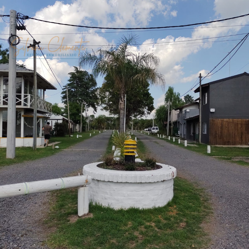 Alquiler casa doble lote en el barrio Cerrado Weekend - Escobar