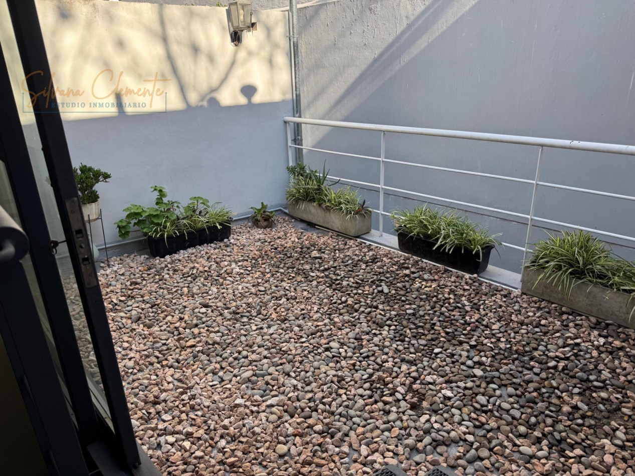 PH 2 AMBIENTES RECICLADO A NUEVO EN VILLA CRESPO - BALCON ATERRAZADO Y BAJAS EXPENSAS
