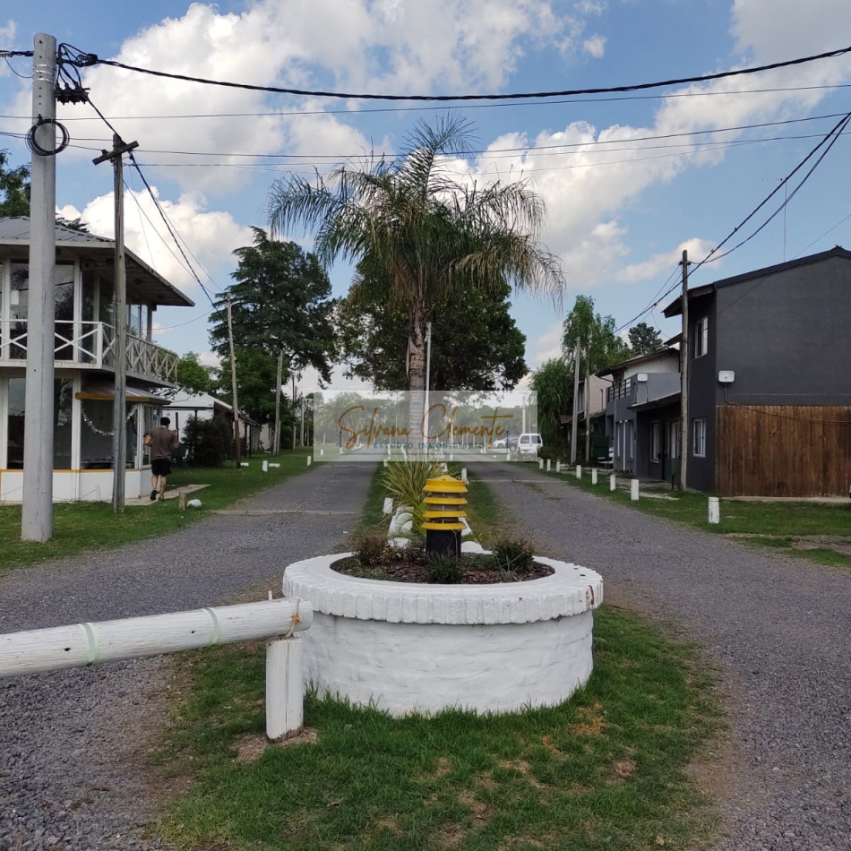 Alquiler casa doble lote en el barrio Cerrado Weekend - Escobar