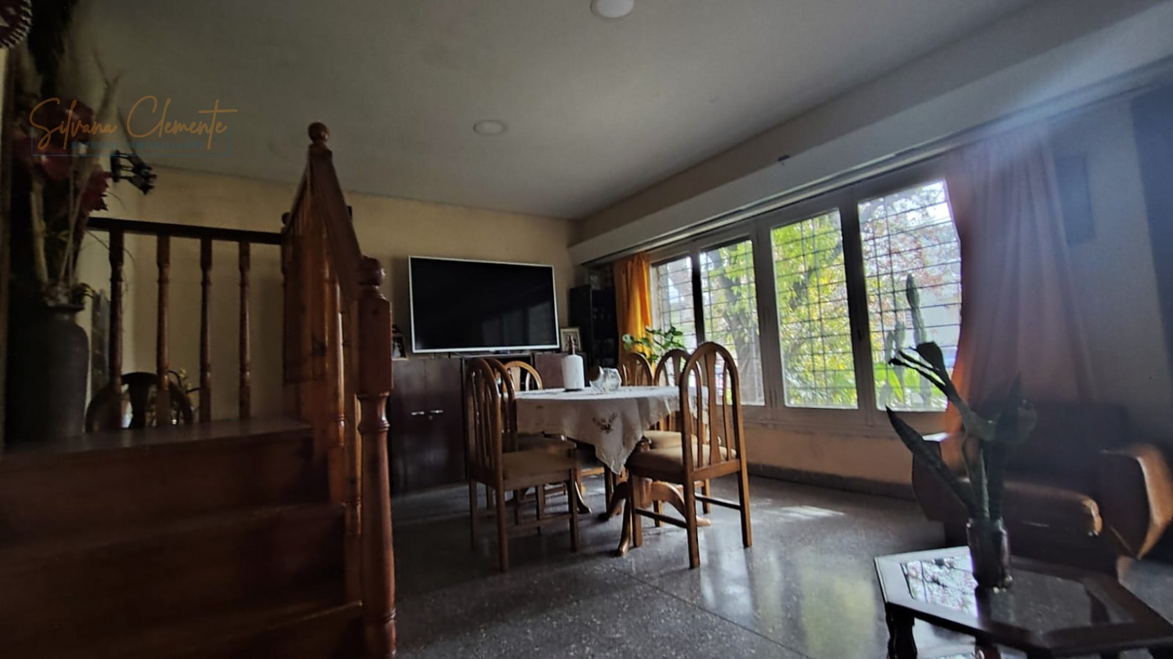 CASA EN BELLA VISTA CON DEPARTAMENTO INDEPENDIENTE, TERRAZA Y GARAJE