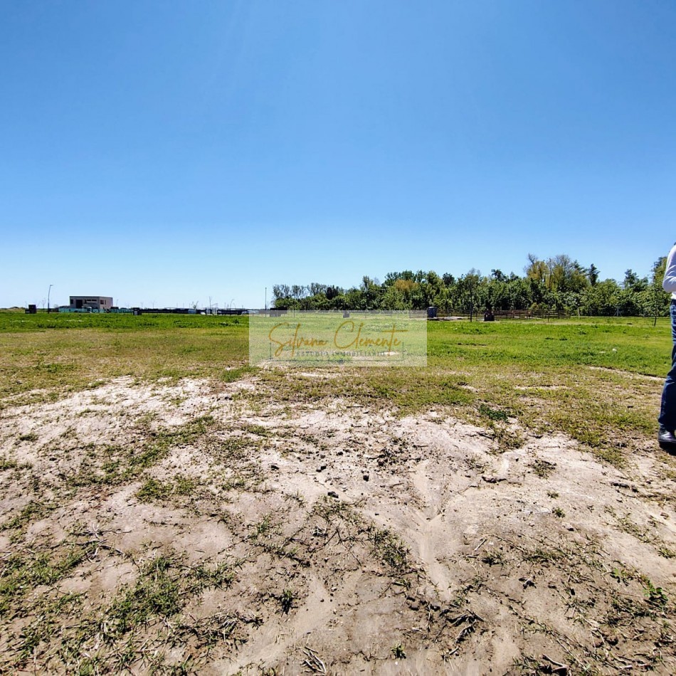 Lote de 682 m2 en Puertos del Lago - Barrio Nativas, Escobar