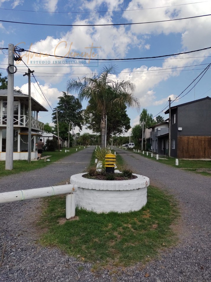 Lote de 220m2 en venta en Barrio Country Weekend Escobar 