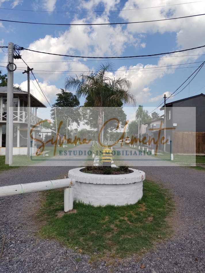 Casa 4 ambientes doble lote en Barrio Privado Weekend Escobar