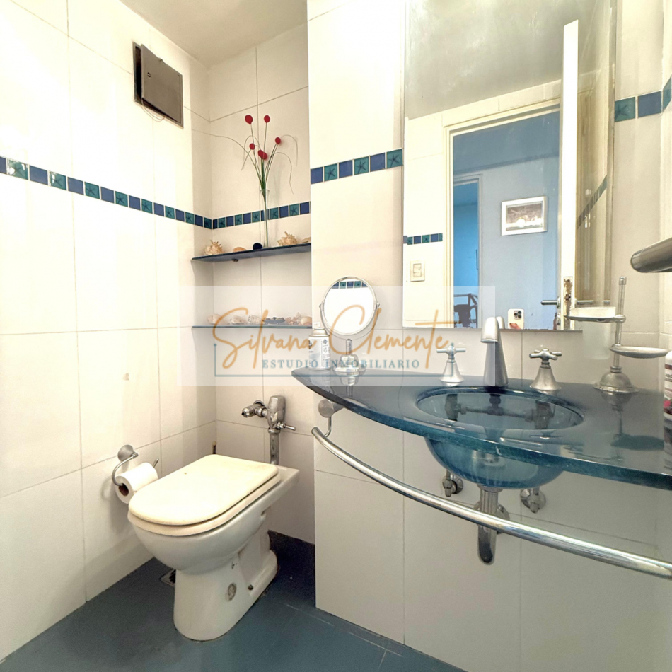 Hermoso departamento 4 ambientes con cochera en Las Cañitas — Apto credito