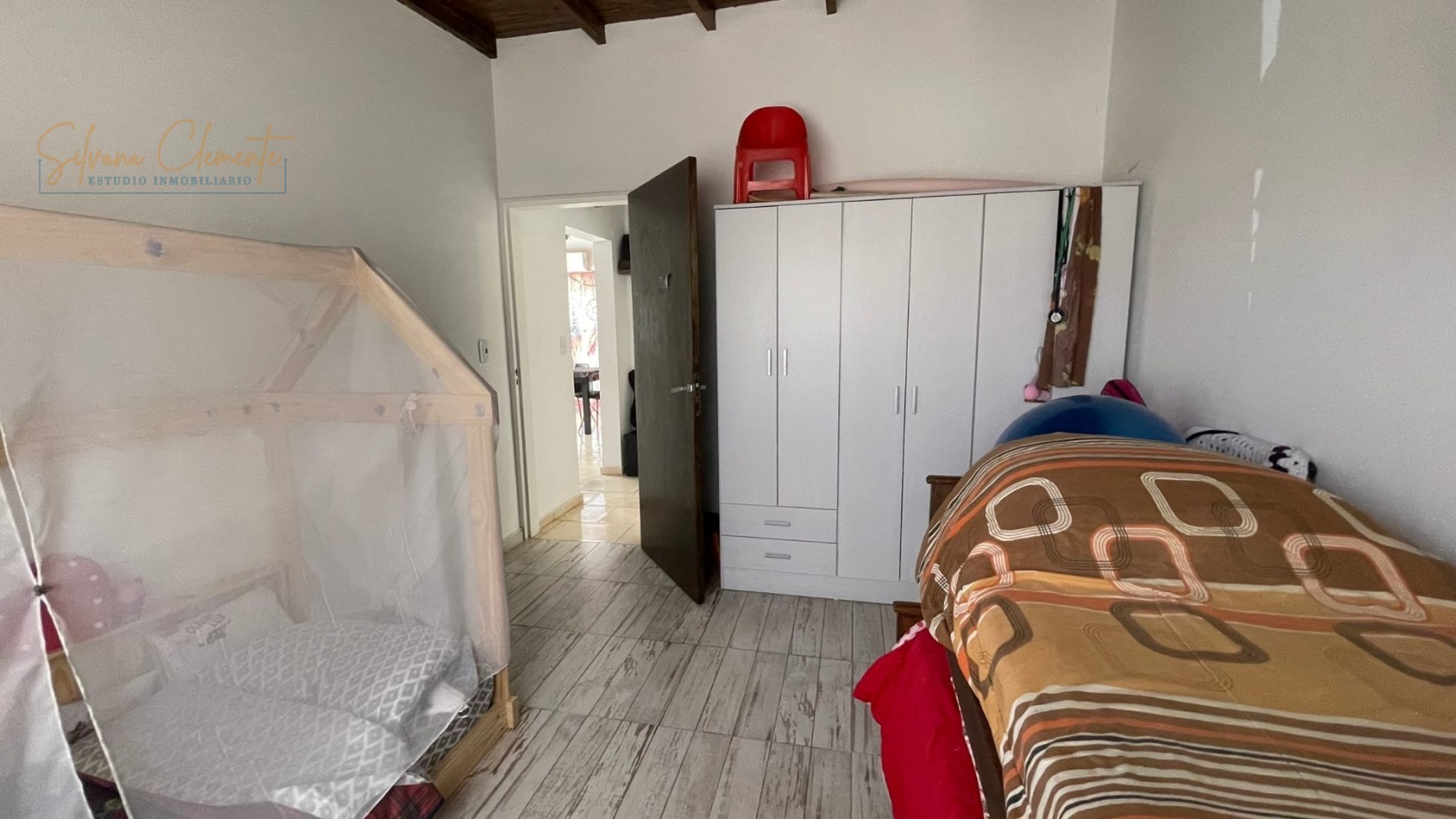 PRECIOSA CASA 3 AMBIENTES EN BARRIO COUNTRY WEEKEND ESCOBAR