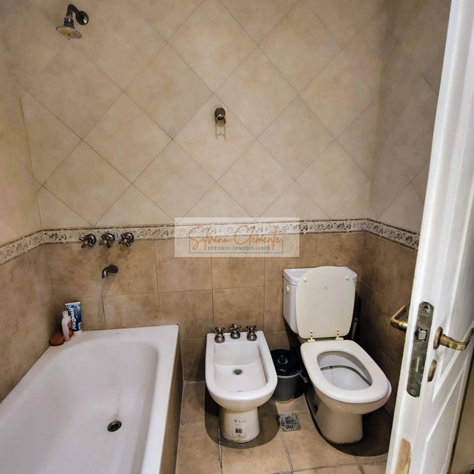 Casa en Venta San Miguel - 5 ambientes Pileta, Quincho y Cochera