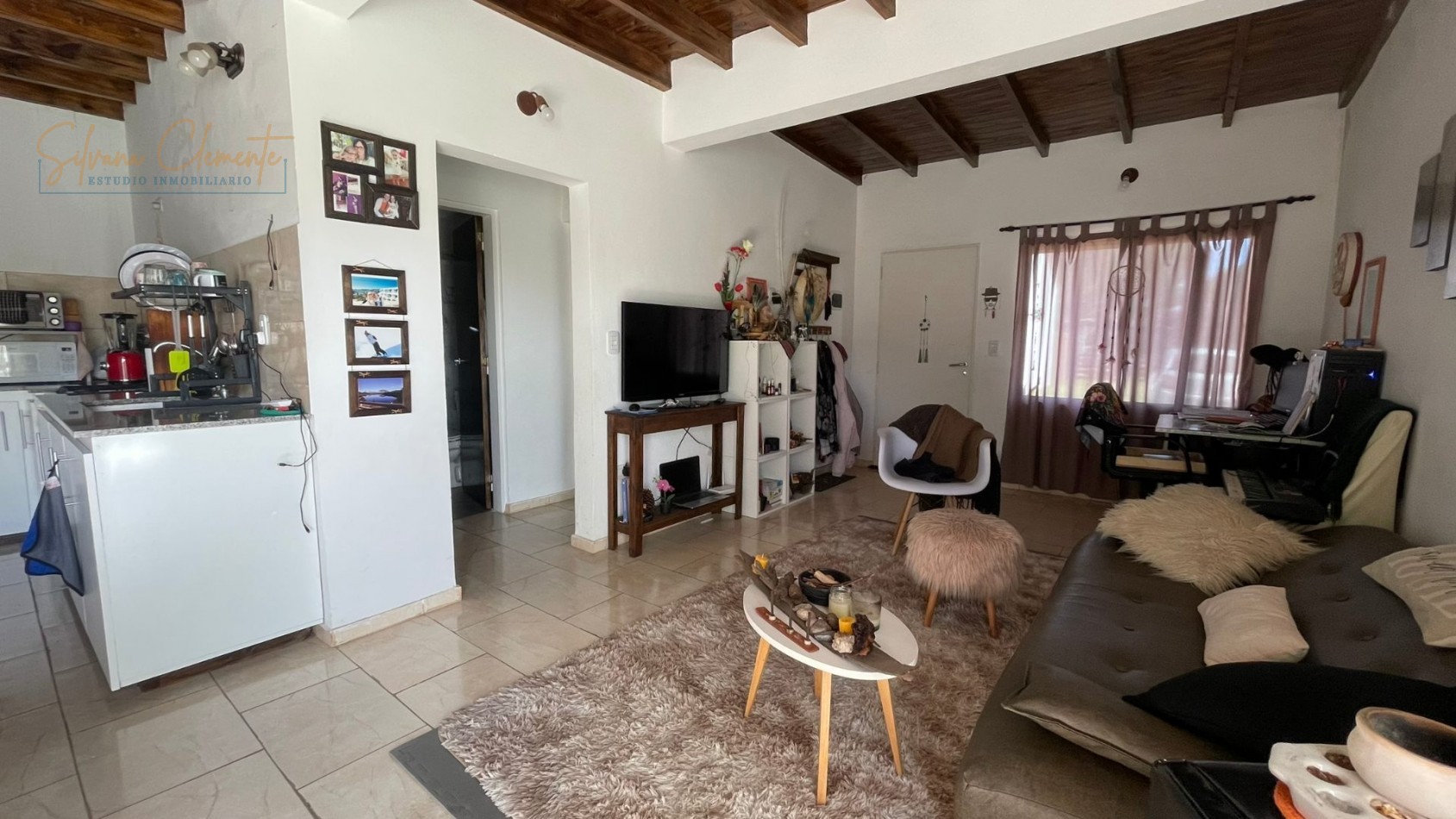 PRECIOSA CASA 3 AMBIENTES EN BARRIO COUNTRY WEEKEND ESCOBAR