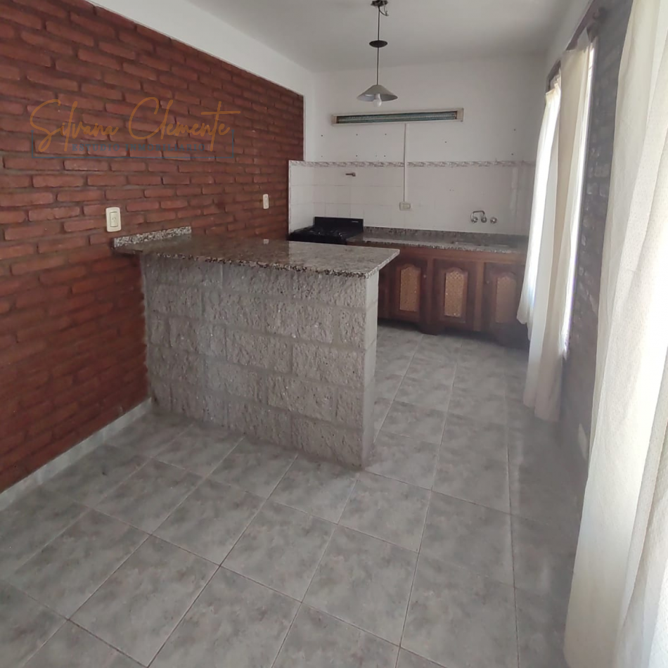 Alquiler casa doble lote en el barrio Cerrado Weekend - Escobar