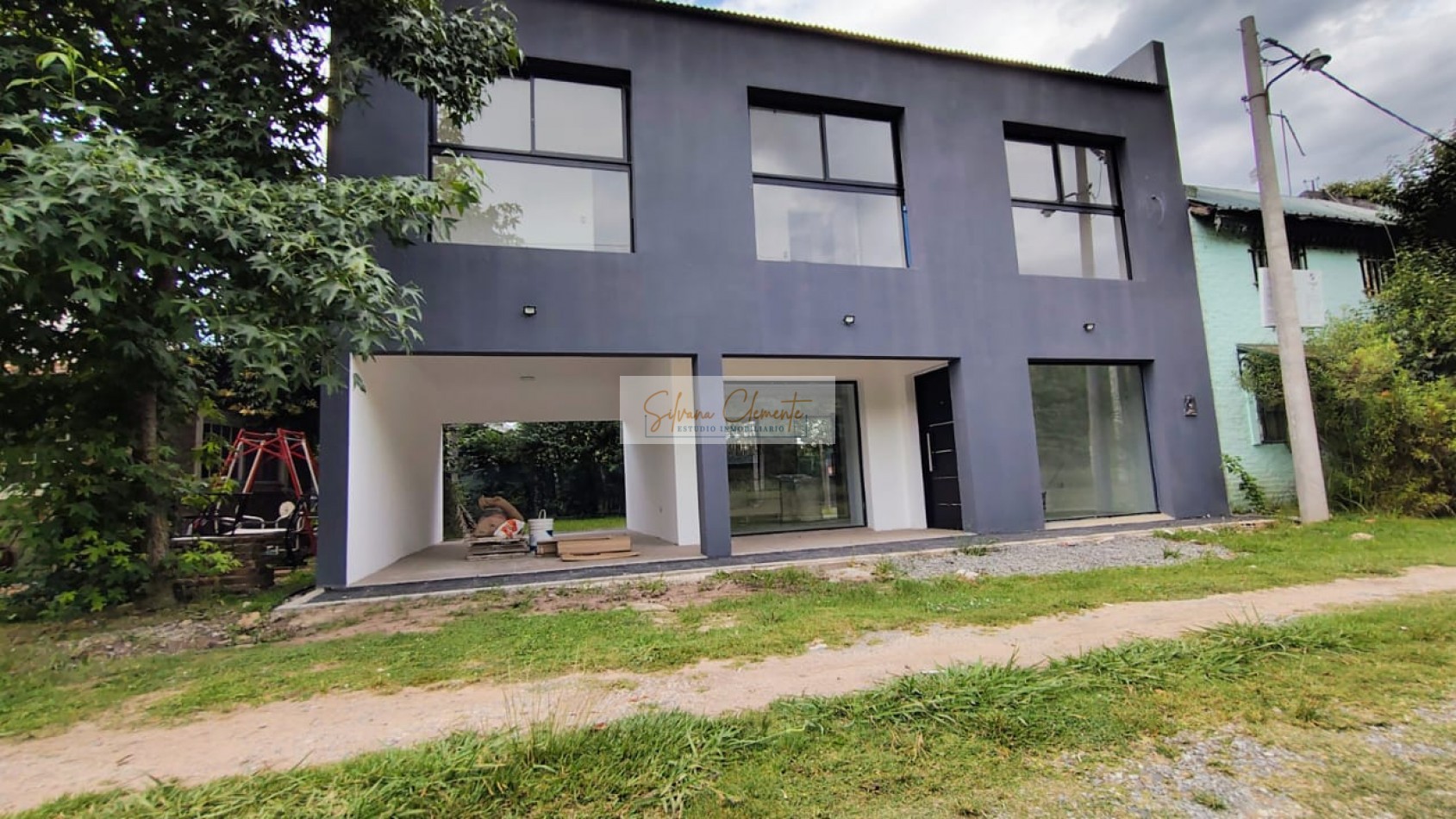 Casa en alquiler en Weekend - 4 Ambientes con parque y parrilla