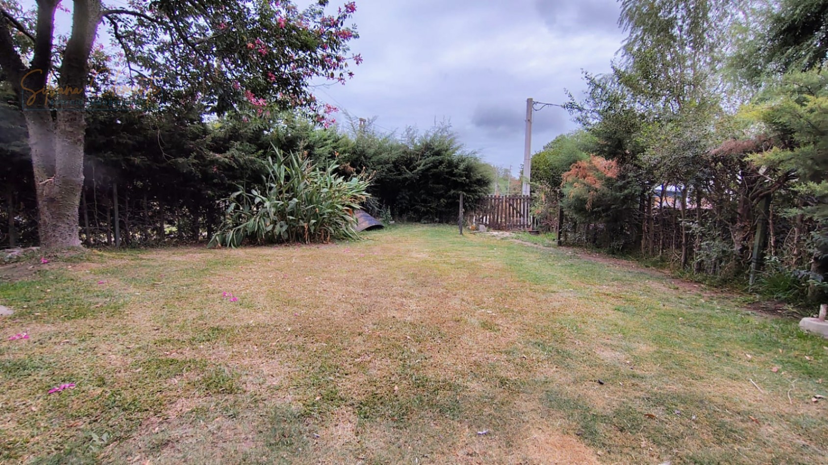 Lote de 220m2 en venta en Barrio Country Weekend Escobar 