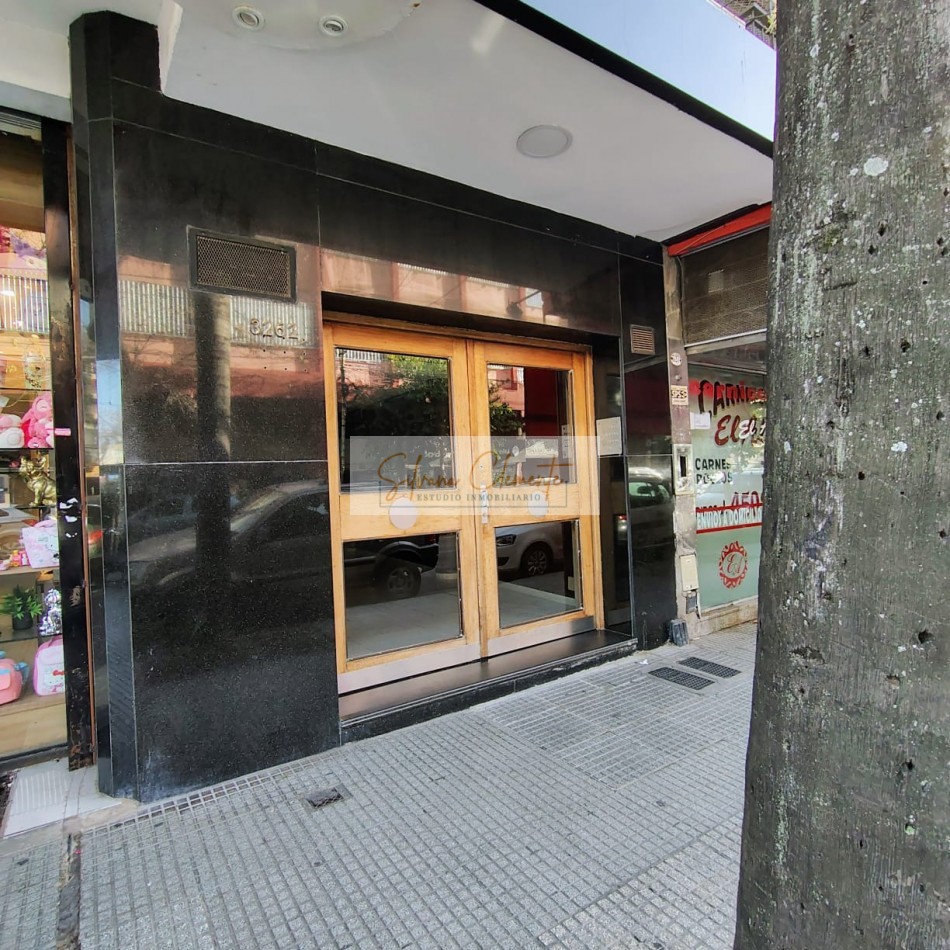 Impecable 3 Ambientes Reciclado a Nuevo Con Balcon al Frente apto credito