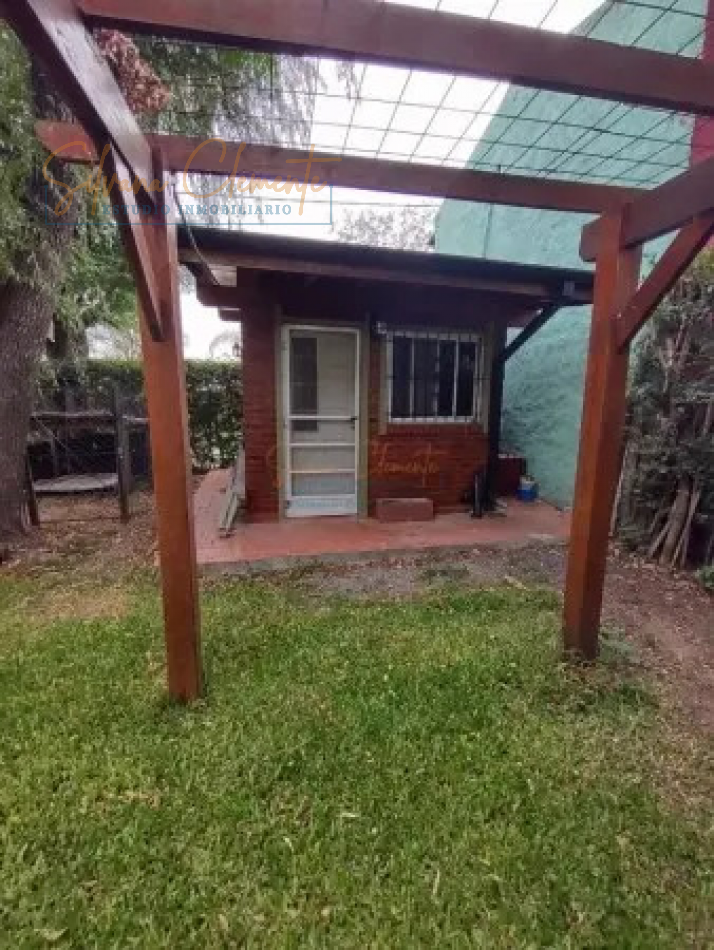 ¡Imperdible! Dos Lotes Con Cuarto De Herramientas En Barrio Weekend.