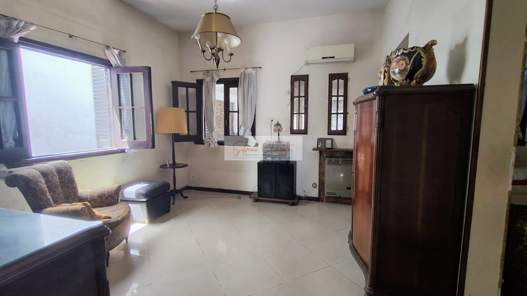 Casa 4 amb en lote propio con jardin y cochera en Velez Sarsfield