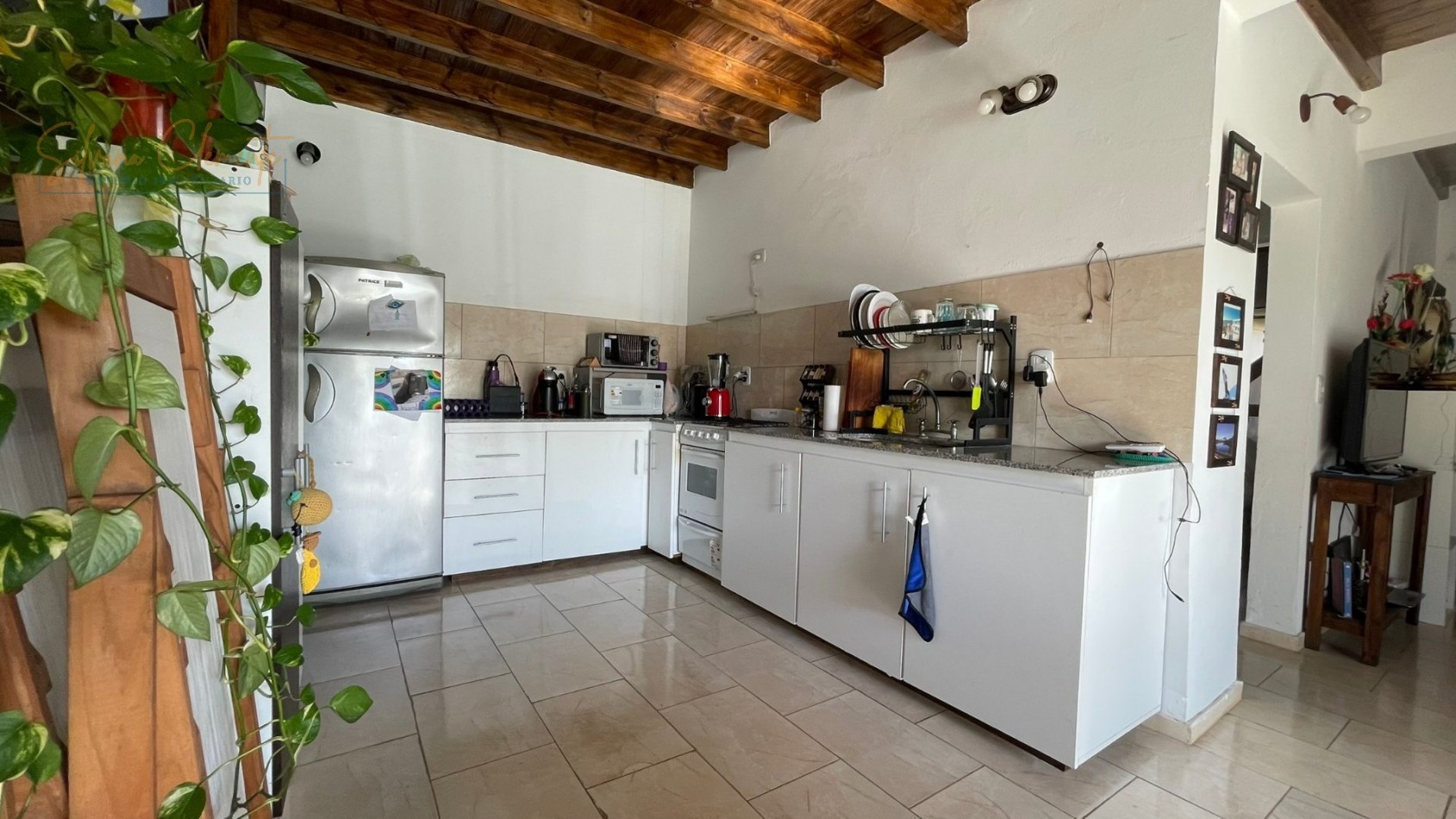 PRECIOSA CASA 3 AMBIENTES EN BARRIO COUNTRY WEEKEND ESCOBAR