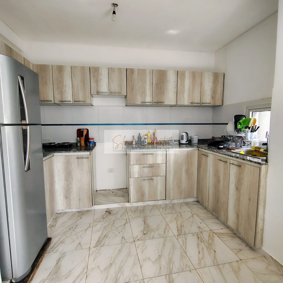 Venta Casa 4 Ambientes con Parque y Parrilla - ¡Oportunidad!