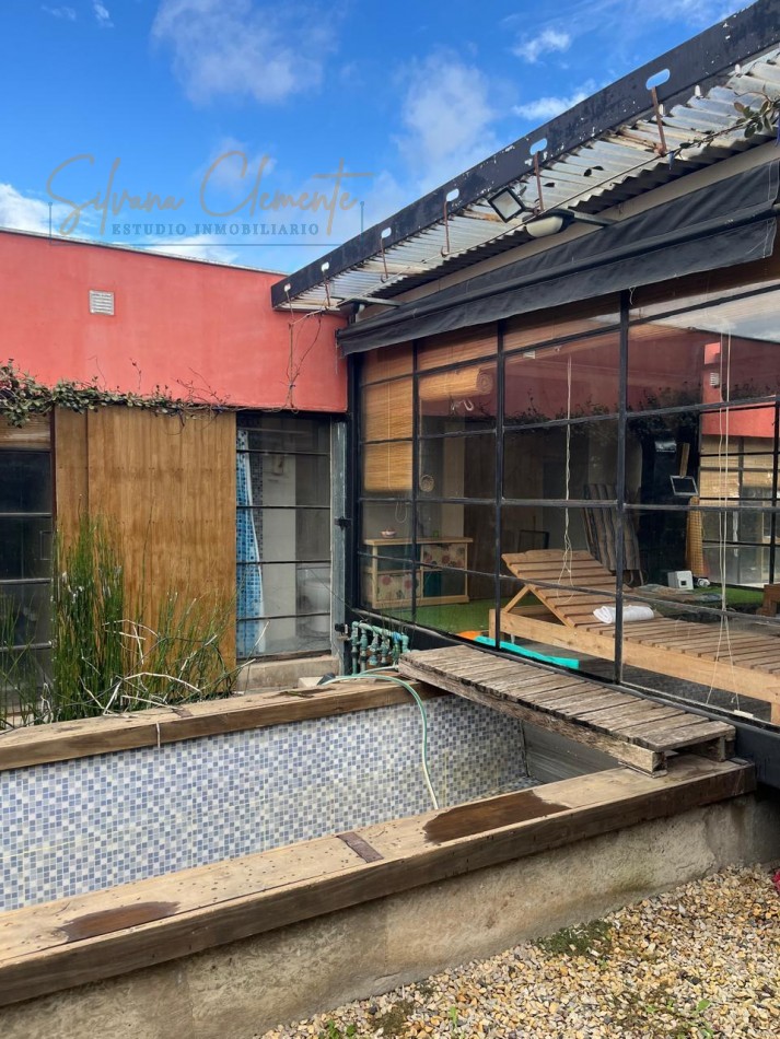 Casa 5 Ambientes en Barrio Privado | 4 Dormitorios, Pileta y Quincho