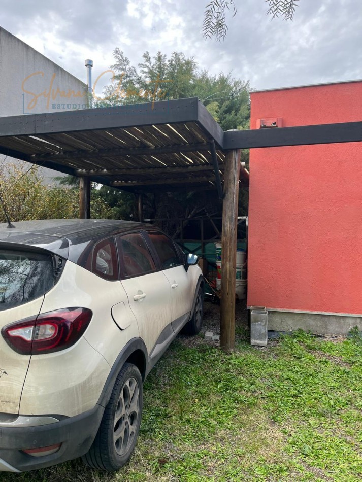 Casa 5 Ambientes en Barrio Privado | 4 Dormitorios, Pileta y Quincho