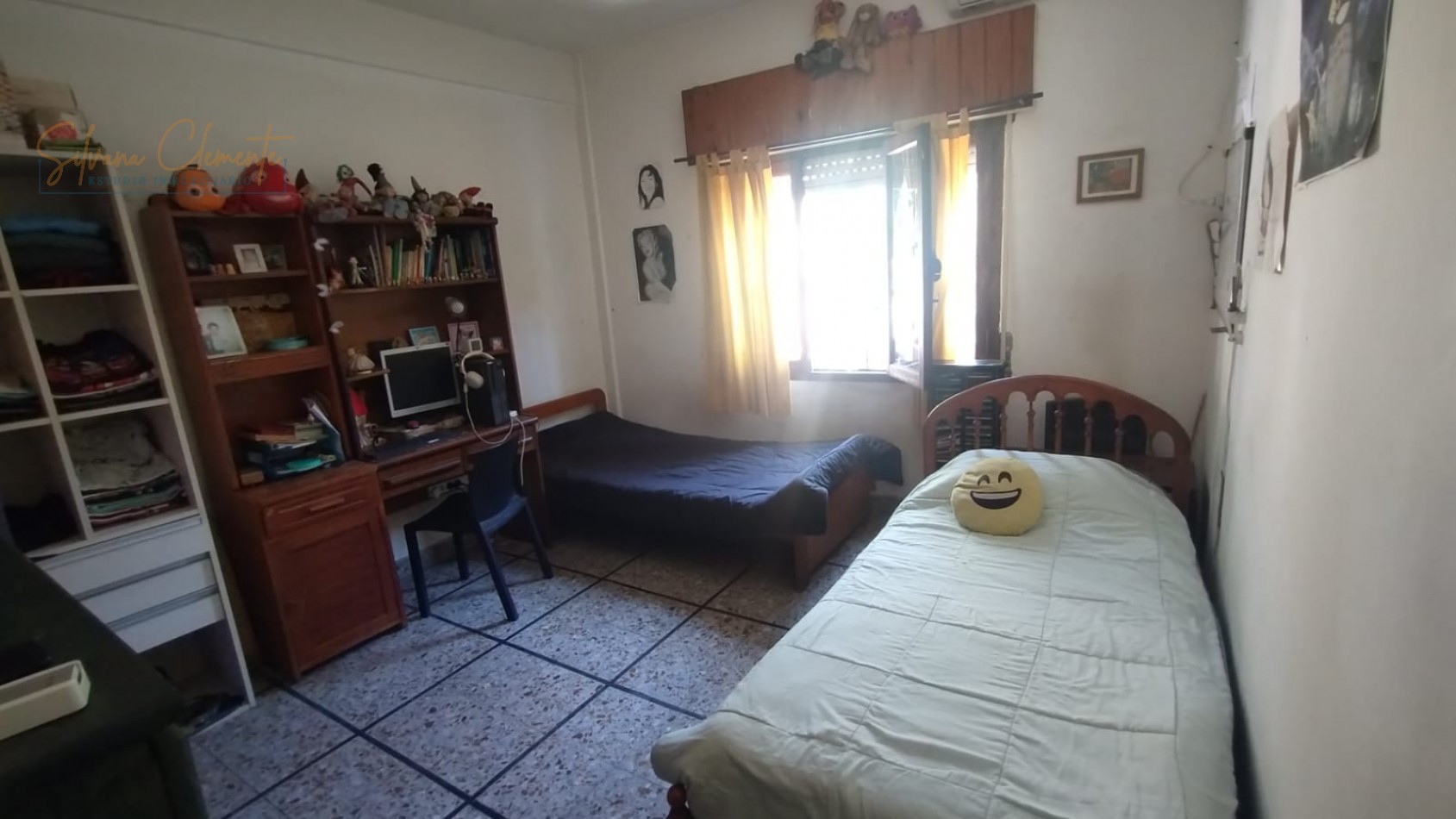 Casa en Castelar con Gran Fondo y Excelente Potencial A Modernizar