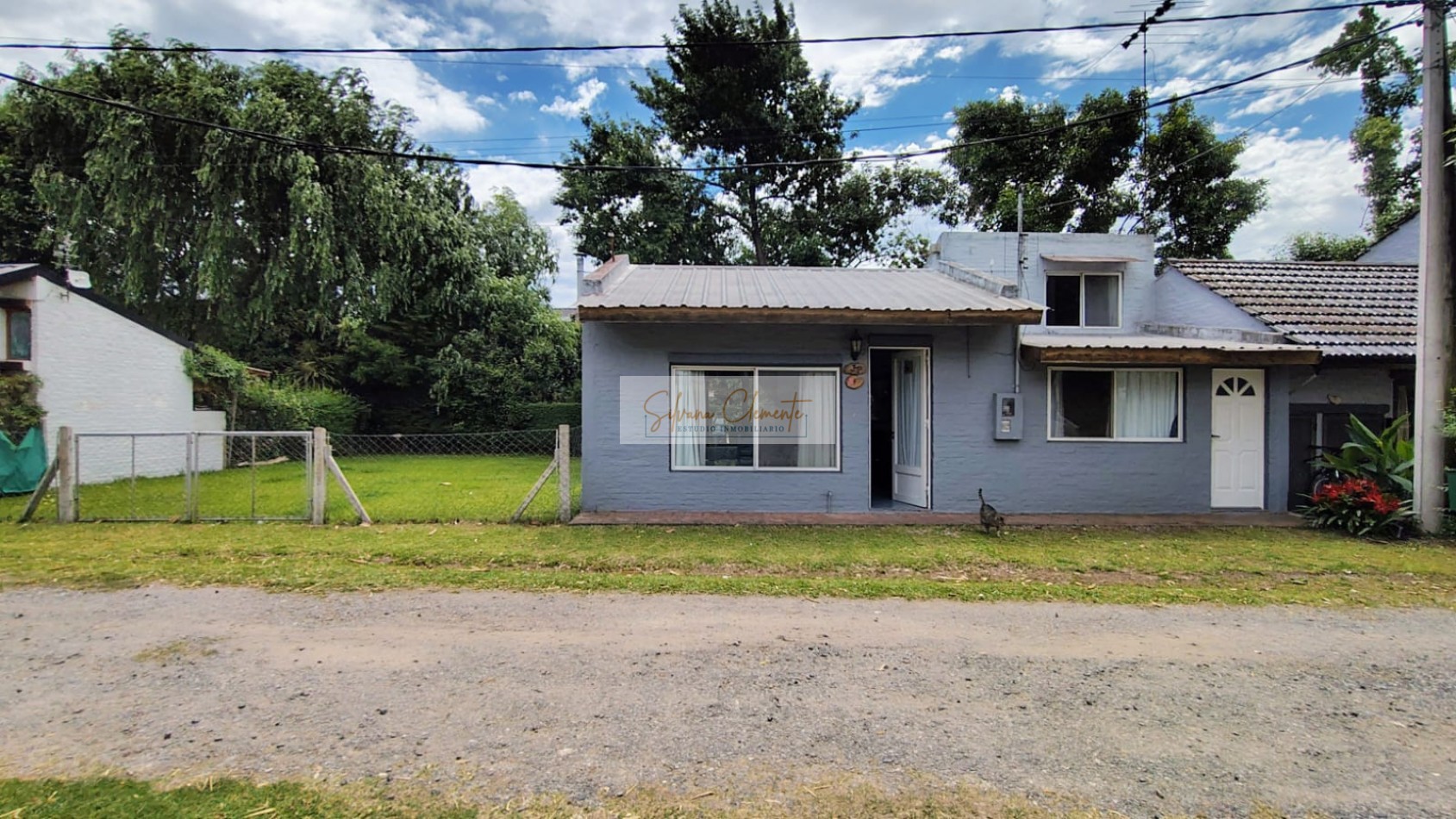 Hermosa casa 4 amb en doble lote en Barrio Privado Weekend Escobar